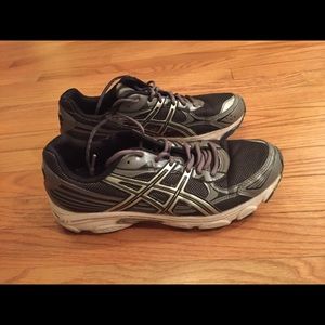 ASICS Gel men’s running shoes sz10